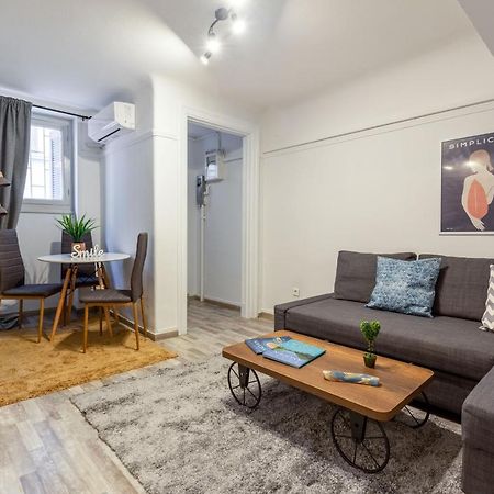 Central Apartment In The Heart Of Historic Center Athens Luaran gambar
