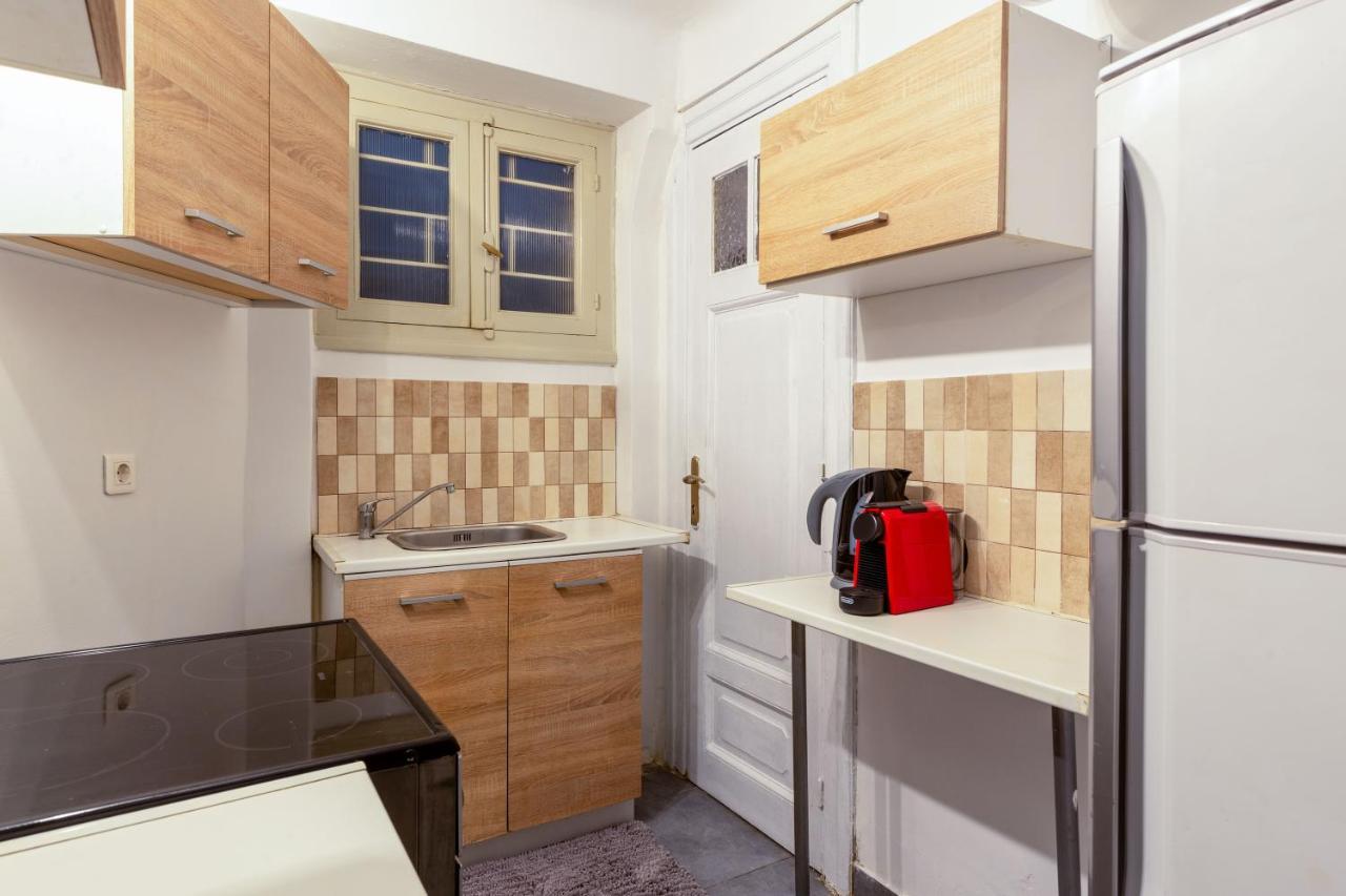 Central Apartment In The Heart Of Historic Center Athens Luaran gambar