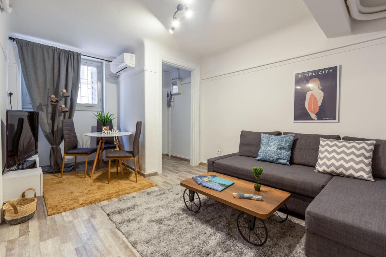Central Apartment In The Heart Of Historic Center Athens Luaran gambar